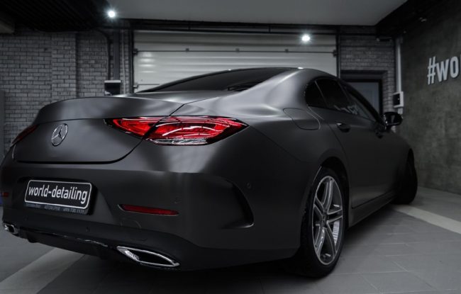 Оклейка-Mercedes-Benz-CLS-винилом