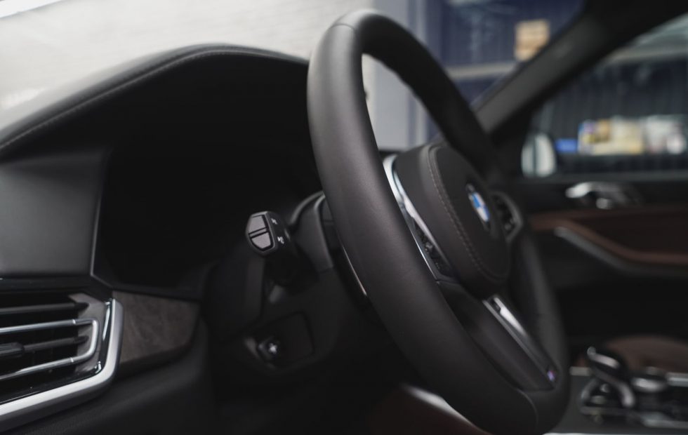 оклейка_bmw_x5_корейской_пленкой_stek